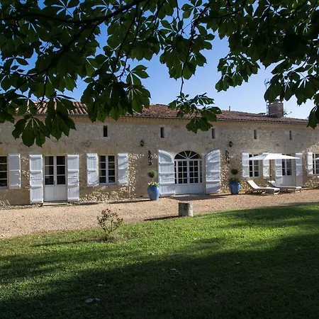 Lacassagne Bed & Breakfast 3*
