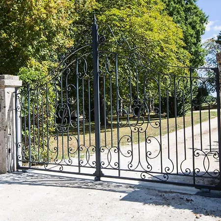 Lacassagne Bed & Breakfast 3*