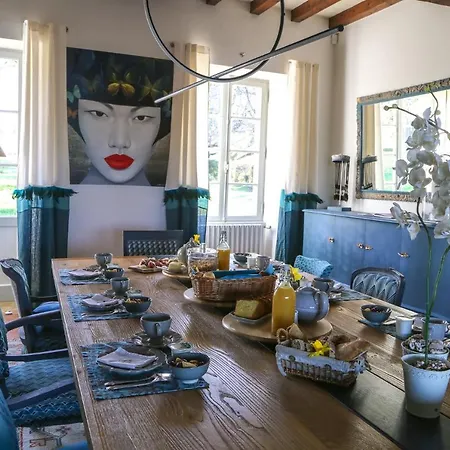 B&B Lacassagne 라렌싱글레